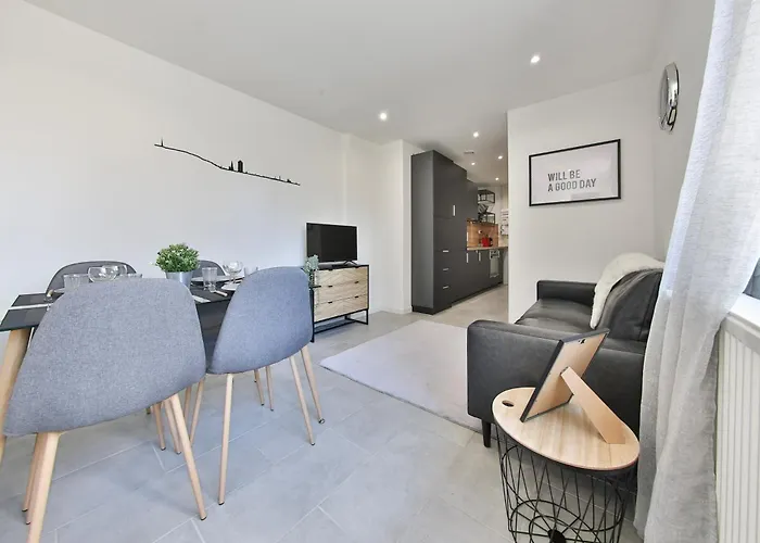 Apartment Le Mulhousien/ Parking Gratuit / Wifi / Lave Linge/ Tudors Locations